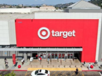 Target 和沃尔玛谈论消费者支出